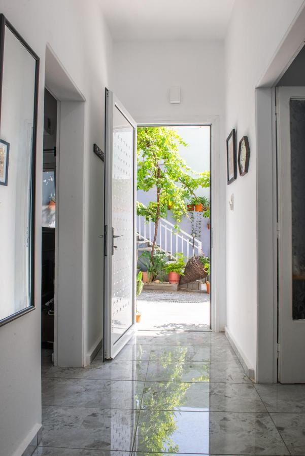 Traditional Home Archangelos  Exterior foto